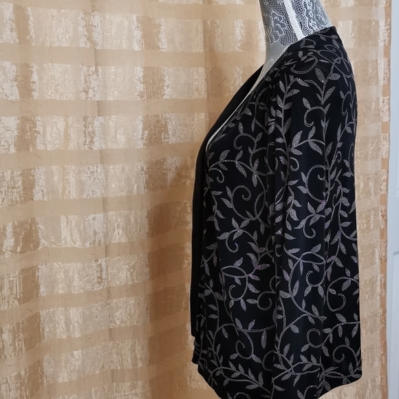 Black and gold jacket - Picture 8 of 9